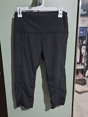 Black Active Capri Leggings 2 Pairs
